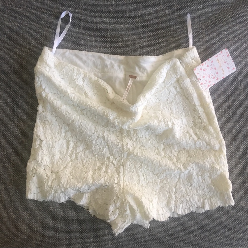 NWT Free People Ivory lace shorts with side zip